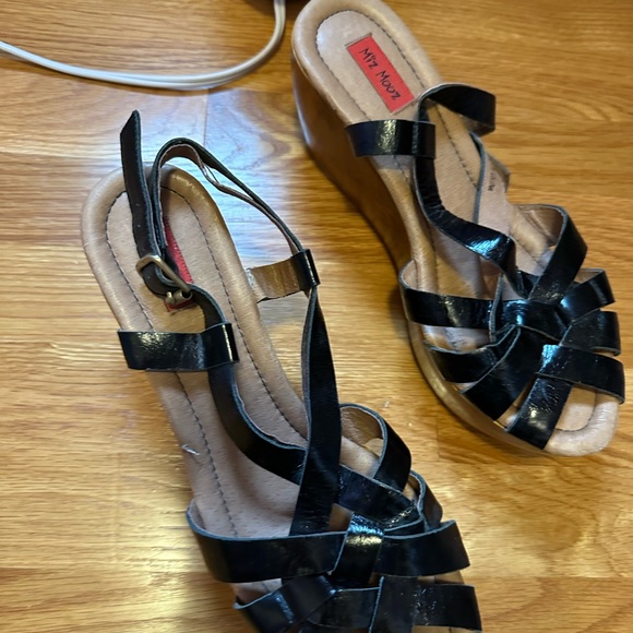 Miz Mooz platform sandals - size 10 in great shape some photos are from Amazon - Picture 3 of 13